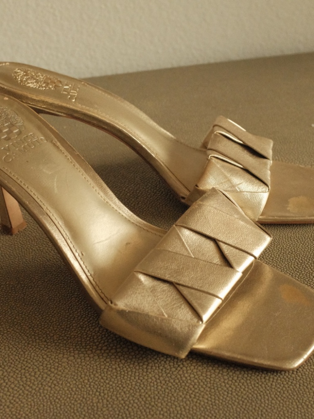 Vince Camuto Gold Metallic Leather Mule Sandals 10 Square Toe Kitten Heel